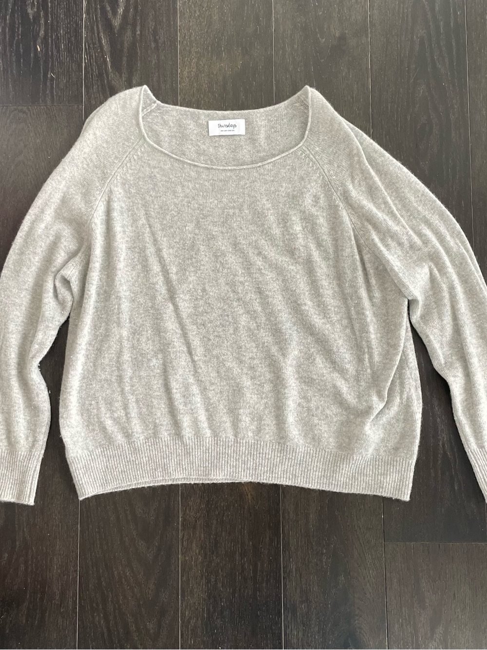 Thursdays Light Gray Cashmere Scoop Neck Women's Sweater